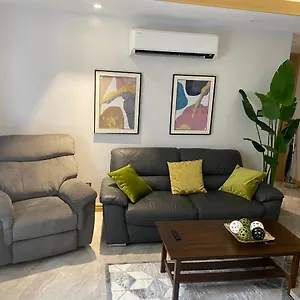 Walking Street Beautiful 1 King Bedroom Aparthotel